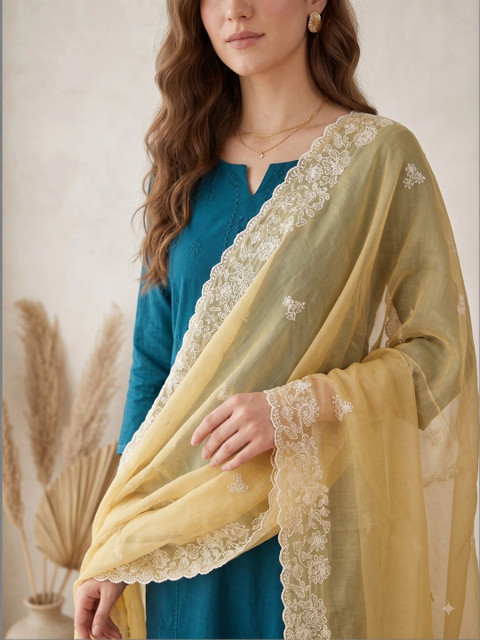 Komurr Ethnic Motifs Embroidered Organza Dupatta with Thread Work - Image 2