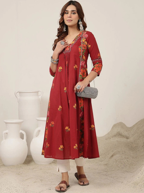 Sangria Women Floral Printed Floral Kurta