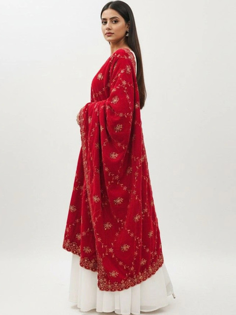 tathastufab Embroidered Velvet Dupatta with Zari - Image 3