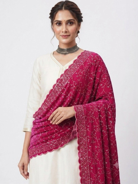 tathastufab Ethnic Motifs Embroidered Velvet Dupatta with Sequinned - Image 5