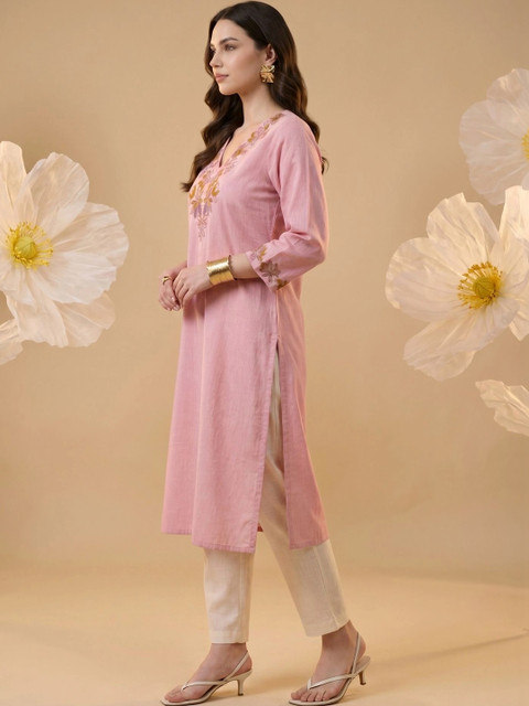 Anouk Women Floral Embroidered Thread Work Floral Kurta - Image 2