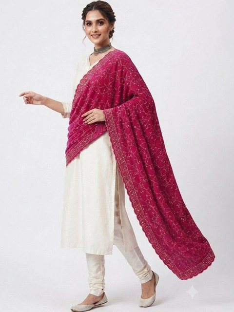 tathastufab Ethnic Motifs Embroidered Velvet Dupatta with Sequinned