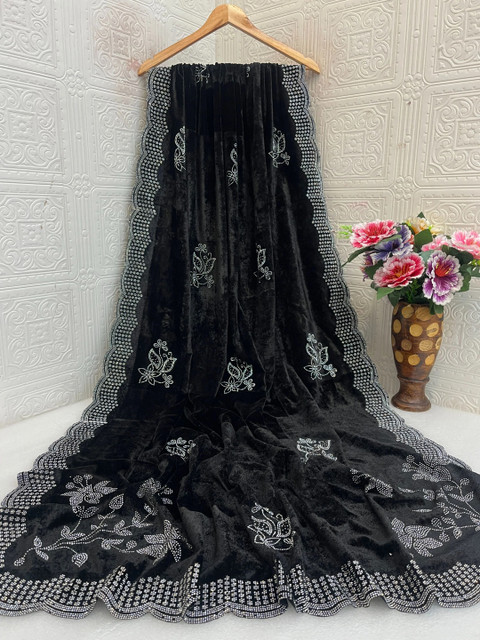 tathastufab Velvet Dupatta with Beads and Stones - Image 5
