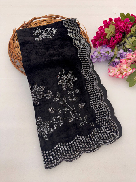 tathastufab Velvet Dupatta with Beads and Stones - Image 2