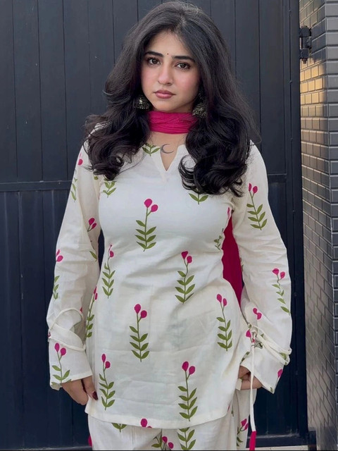 Moda Rapido Women Floral Printed Regular Kurta with Palazzos & With Dupatta - Image 2