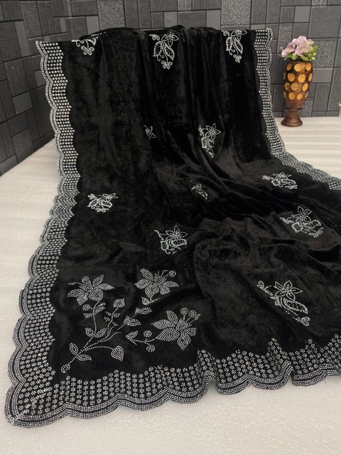 tathastufab Velvet Dupatta with Beads and Stones - Image 6