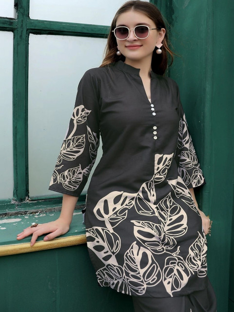 Laasika Tropical Printed Tunic with Palazzos - Image 5