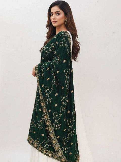 Kinjhit Fashion Ethnic Motifs Embroidered Velvet Dupatta with Zari - Image 4