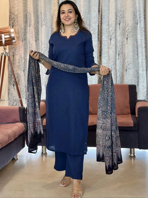 GoSriKi Women Regular Kurta with Palazzos & With Dupatta - Image 4