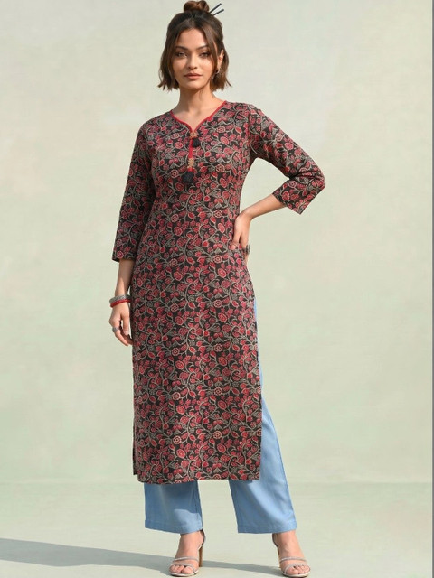 AADVIKA Women Floral Printed Thread Work Indie Florals Kurta