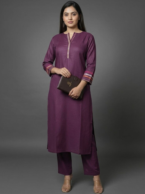 Navibhu Smart Women Ethnic Motifs Embroidered Regular Thread Work Kurta with Trousers