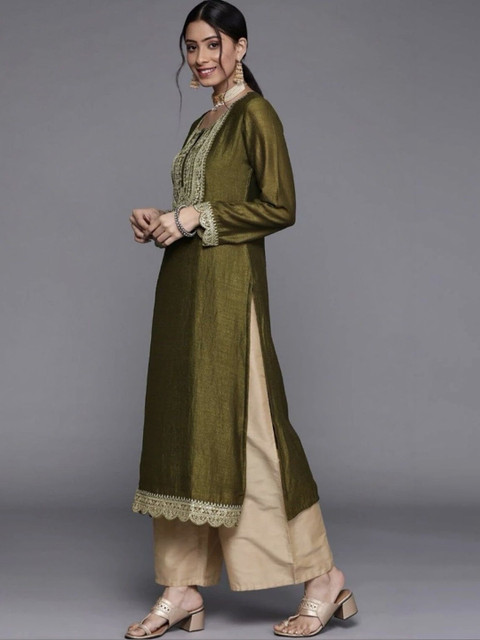 HOUSE OF SETHIA Women Embellished Thread Work Kurta - Image 2