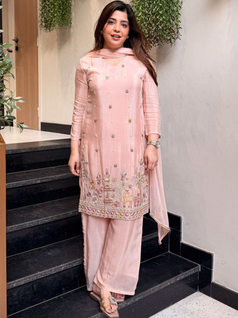 HERE&NOW Women Ethnic Motifs Embroidered Regular Thread Work Kurta with Palazzos & With Dupatta - Image 3