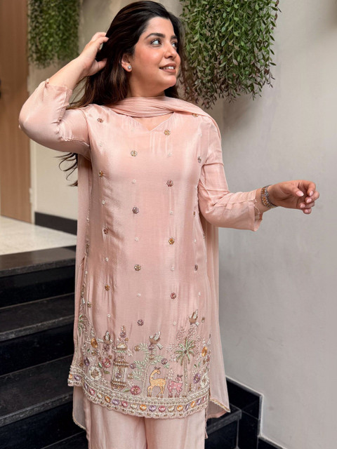 HERE&NOW Women Ethnic Motifs Embroidered Regular Thread Work Kurta with Palazzos & With Dupatta - Image 4