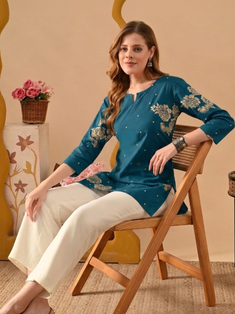 Zyla Women Floral Printed Kurta