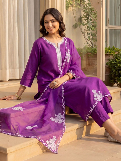 Indo Era Women Ethnic Motifs Embroidered Regular Thread Work Liva Kurta with Trousers & With Dupatta