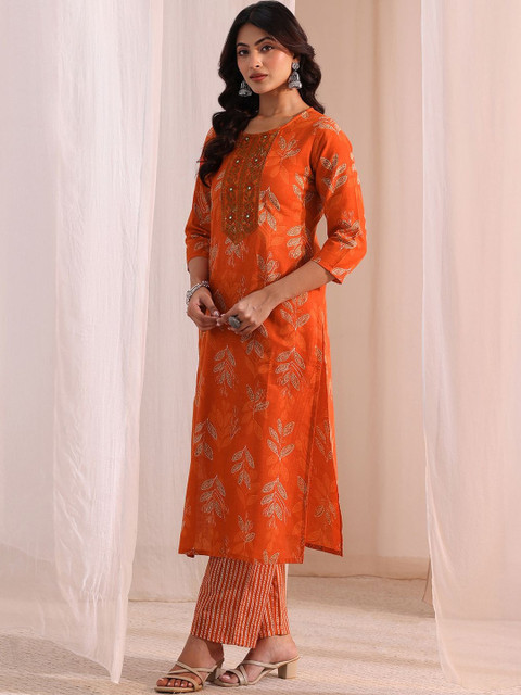 Gerua By Libas Women Floral Printed Regular Thread Work Kurta with Trousers & With Dupatta