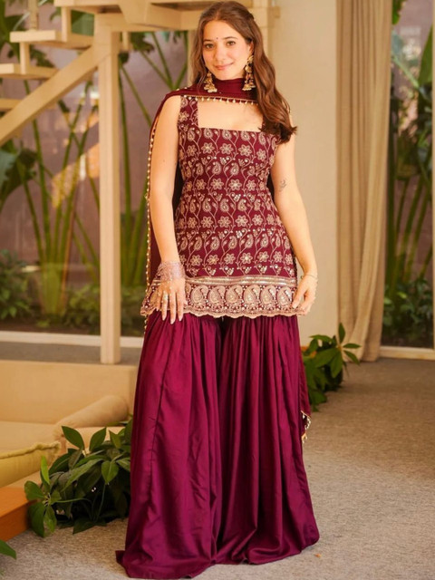 HERE&NOW Women Ethnic Motifs Embroidered Regular Kurti with Sharara & With Dupatta - Image 2