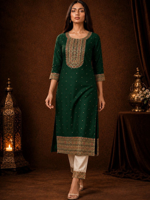 rarethread Women Embellished Thread Work Kurta