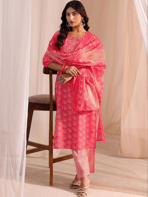 Gerua By Libas Women Ethnic Motifs Printed Regular Kurta with Trousers & With Dupatta