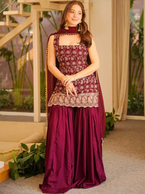 HERE&NOW Women Ethnic Motifs Embroidered Regular Kurti with Sharara & With Dupatta - Image 6