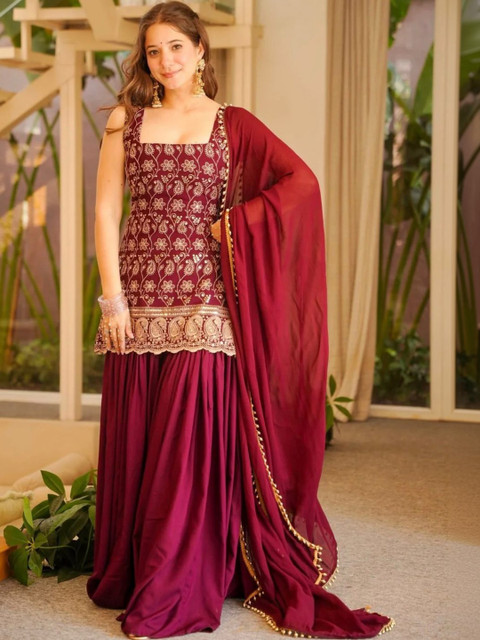 HERE&NOW Women Ethnic Motifs Embroidered Regular Kurti with Sharara & With Dupatta - Image 3