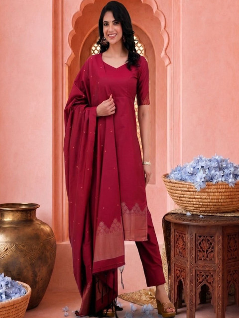 NAVYAAZRI Women Ethnic Motifs Regular Kurta with Trousers & With Dupatta