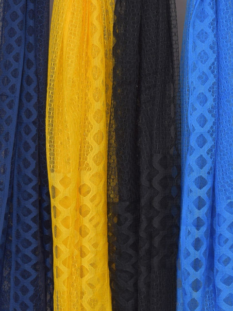 Kuhika Selection Of 5 Geometric Woven Design Cotton Dupattas - Image 2