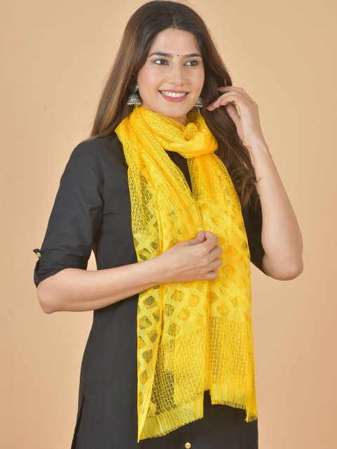 Kuhika Selection Of 5 Geometric Woven Design Cotton Dupattas - Image 4