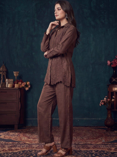 Indyanvastra Embroidered Shirt with Trousers - Image 6