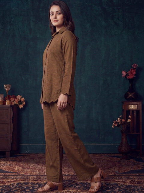 Indyanvastra Embroidered Shirt with Trousers - Image 6