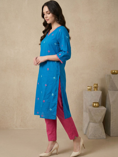Sangria Women Ethnic Motifs Embroidered Kurta - Image 5