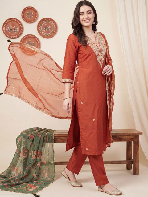 Indo Era Women Ethnic Motifs Embroidered Regular Thread Work Kurta with Trousers & With Dupatta