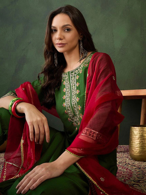 Sangria Women Ethnic Motifs Embroidered Regular Thread Work Kurta with Trousers & With Dupatta - Image 6