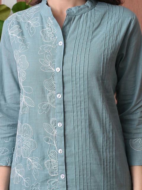 CRENOL THREADS Women Floral Embroidered Cotton Kurta with Palazzos Co-Ords - Image 4