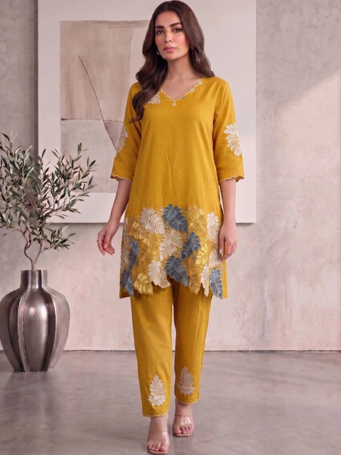 MASSTANI BY INDDUS Floral Embroidered Tunic with Trousers