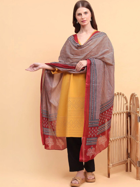 Moda Chales Printed Block Print Dupatta - Image 7