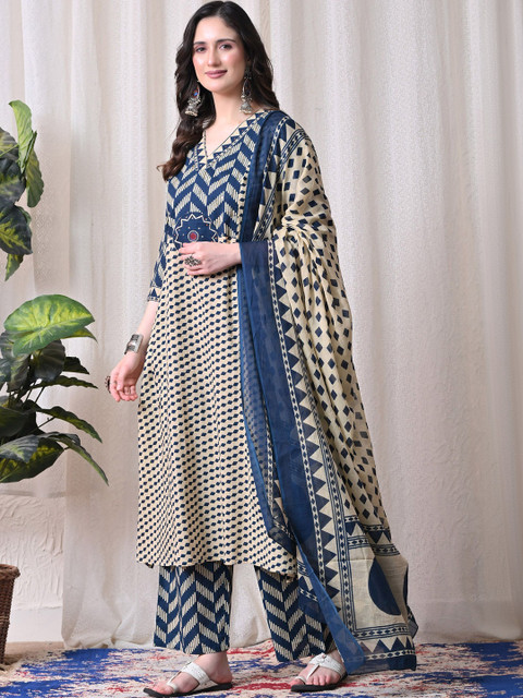 MEERA FAB Women Printed Regular Pure Cotton Kurta with Trousers & With Dupatta - Image 5