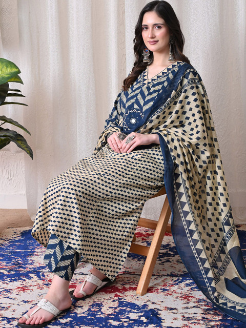 MEERA FAB Women Printed Regular Pure Cotton Kurta with Trousers & With Dupatta - Image 4