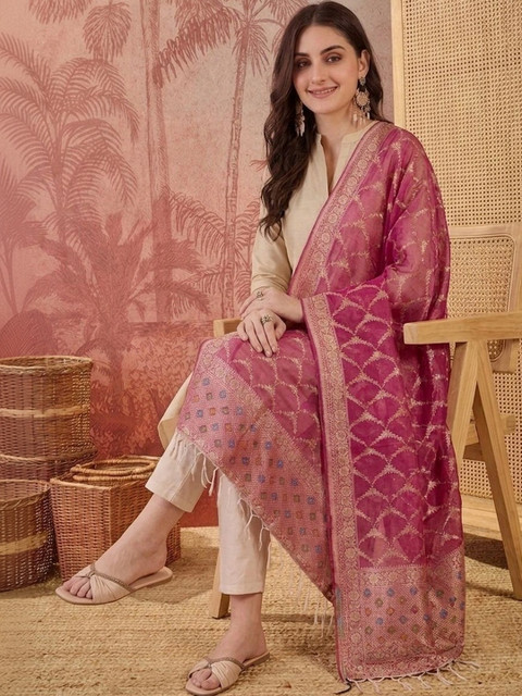 Sangria Woven Design Dupatta with Zari - Image 4