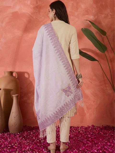 Sangria Embroidered Dupatta with Thread Work - Image 3