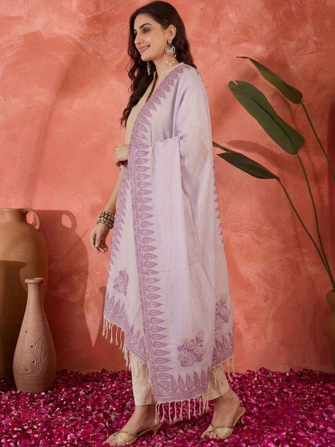 Sangria Embroidered Dupatta with Thread Work - Image 5
