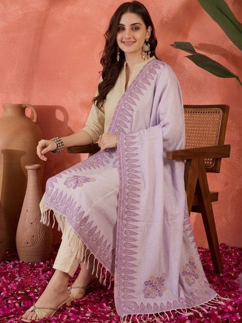 Sangria Embroidered Dupatta with Thread Work - Image 4