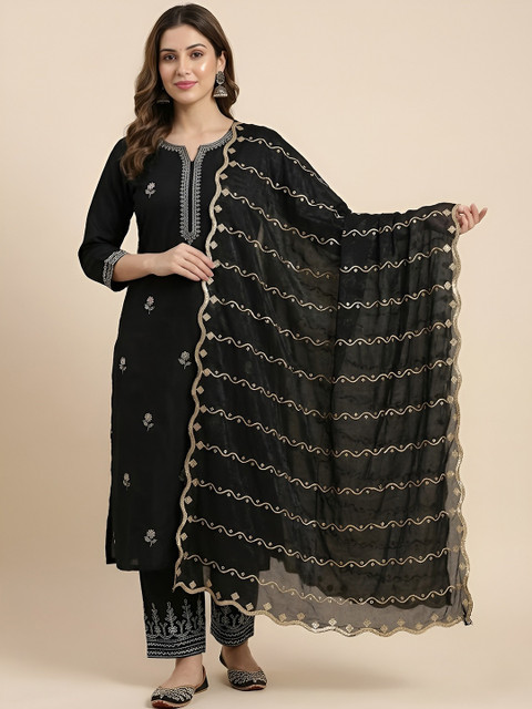 MUFFLY Ethnic Motifs Embroidered Leheriya Dupatta with Sequinned