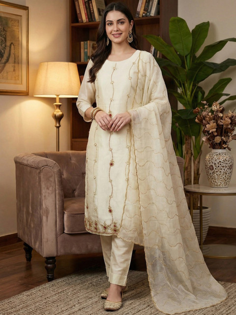 Peachmode Embroidered Unstitched Dress Material
