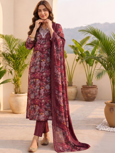 Varanga Women Floral Printed Regular Thread Work Kurta with Trousers & With Dupatta