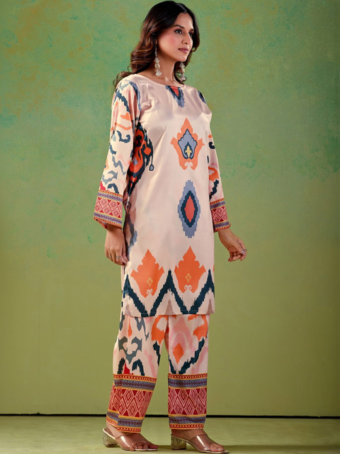 Kaliksho Printed Tunic with Palazzos - Image 4
