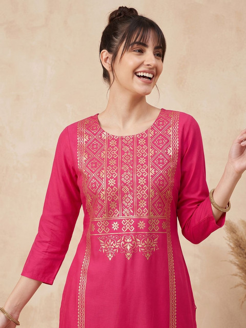 Varanga Women Kurta - Image 7