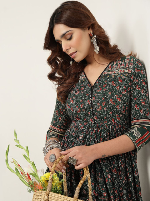 Sangria Women Cotton Kurtas - Image 4