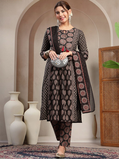 Sangria Printed Pure Cotton Keyhole Neck Kurta & Palazzos With Dupatta - Image 2